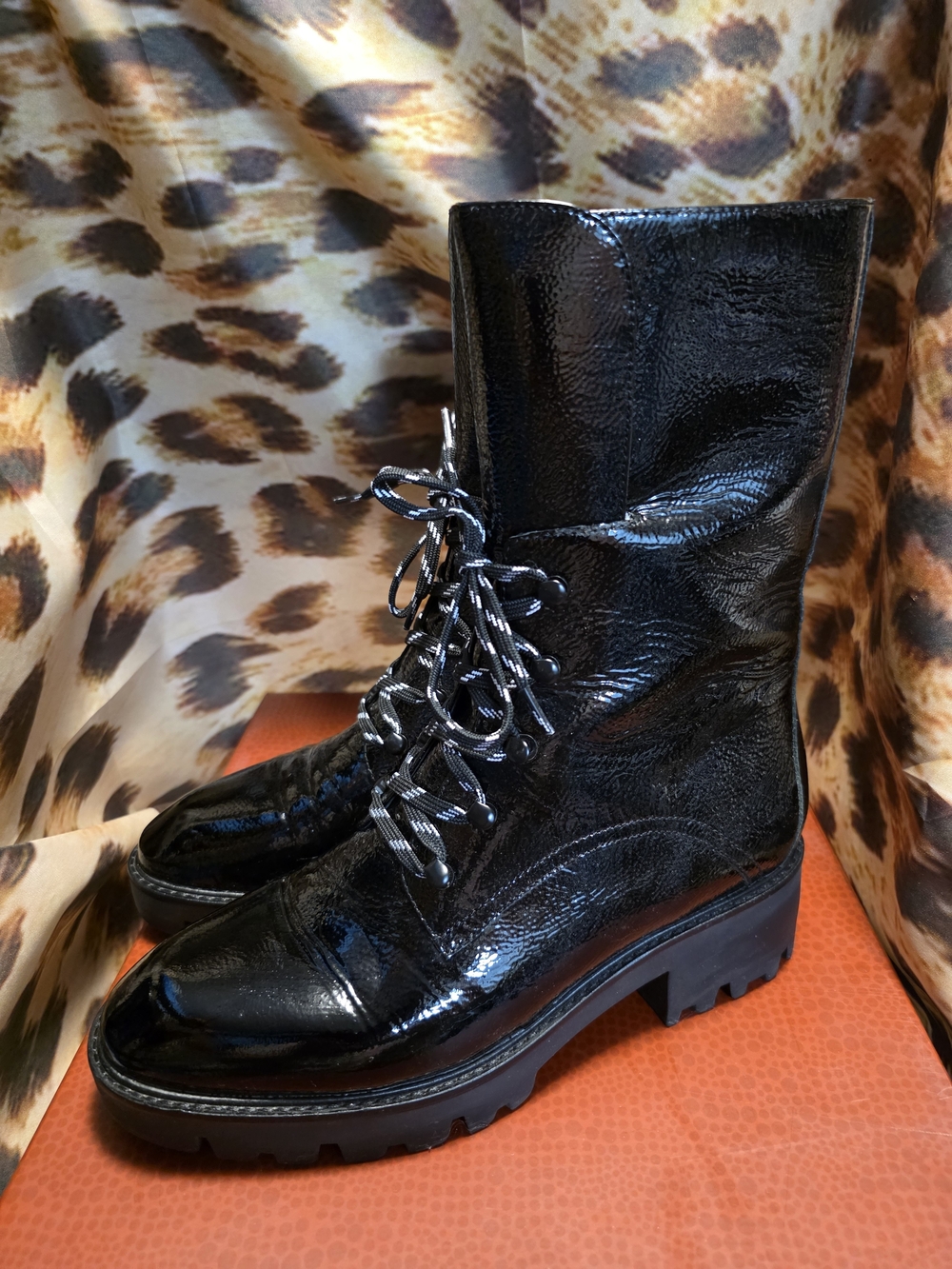 Donald J. Pliner ELYAS Black Patent Lace-Up Combat Boots - Size 7.5